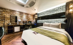 Sanbon Hotel in Cafe