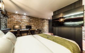 Sanbon Hotel in Cafe