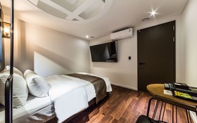 Sanbon Hotel in Cafe