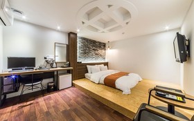 Sanbon Hotel in Cafe