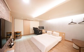 Guri Hong Kong