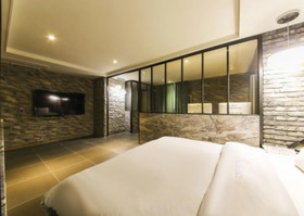 Luce Hotel