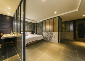 Luce Hotel