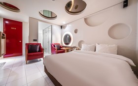 Hanam Lucy Hotel
