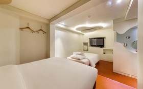 Hanam Lucy Hotel