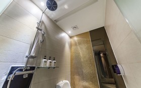Hanam Lucy Hotel