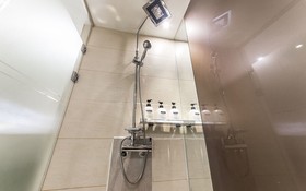 Hanam Lucy Hotel
