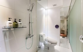 Hanam Lucy Hotel