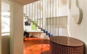 Hanam Lucy Hotel