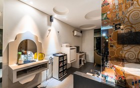 Hanam Lucy Hotel