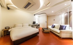 Hanam Lucy Hotel