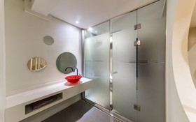 Hanam Lucy Hotel