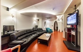 Hanam Lucy Hotel