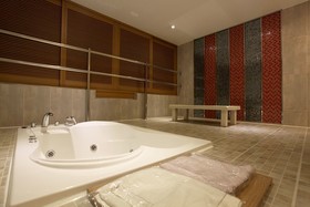 Chelsea The Premium Hotel