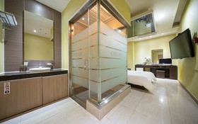 Chelsea The Premium Hotel