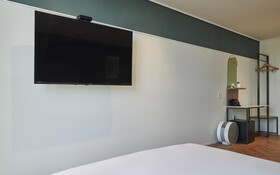 Dongtan Station Obut Hotel