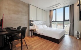 Dongtan Station Obut Hotel