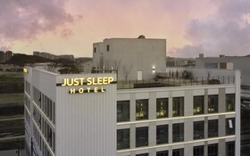 Dongtan Station Obut Hotel