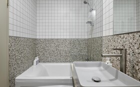 Dongtan Station Obut Hotel