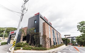 Hwaseong Habibi Drive-in Motel