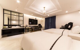 Hwaseong Habibi Drive-in Motel