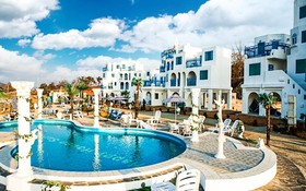 Hwaseong Santorini Pension 8