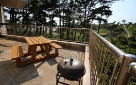 Hwaseong Sea Pension