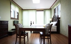 Hwaseong Sea Pension