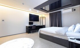 Hwaseong Stay13 Hotel