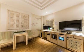Hwaseong Wolmun Lavender Onchen Hotel