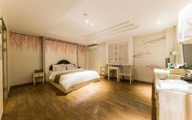 Hwaseong Wolmun Lavender Onchen Hotel