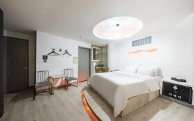 Hwaseong Wolmun Lavender Onchen Hotel
