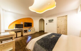 Hwaseong Wolmun Lavender Onchen Hotel