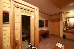 Jes Hot Springs Hotel