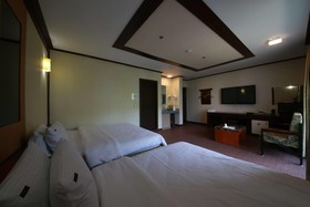 Jes Hot Springs Hotel