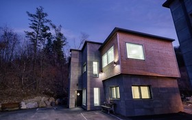 Namyangju Four Seaons Pool Villa