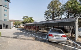 Namyangju Ninestone Hotel