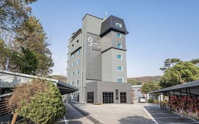 Namyangju Ninestone Hotel