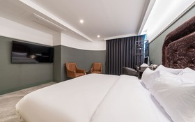 Namyangju Ninestone Hotel