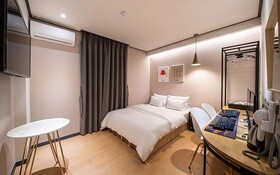Osan Hotel Raum