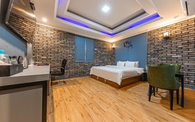 Pyeongtaek Gallery Hotel