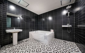 Pyeongtaek Gallery Hotel