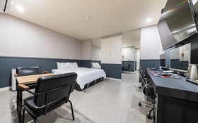 Pyeongtaek Gallery Hotel