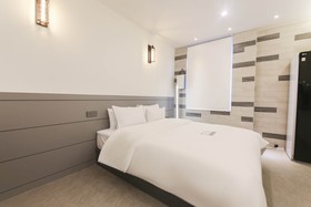 Pyeongtaek Godeok Richstay Hotel