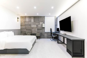 Pyeongtaek Godeok Richstay Hotel