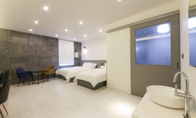 Pyeongtaek Godeok Richstay Hotel