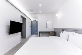 Pyeongtaek Godeok Richstay Hotel