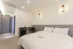 Pyeongtaek Godeok Richstay Hotel