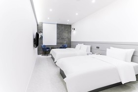 Pyeongtaek Godeok Richstay Hotel