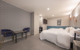 Pyeongtaek Hotel Barts